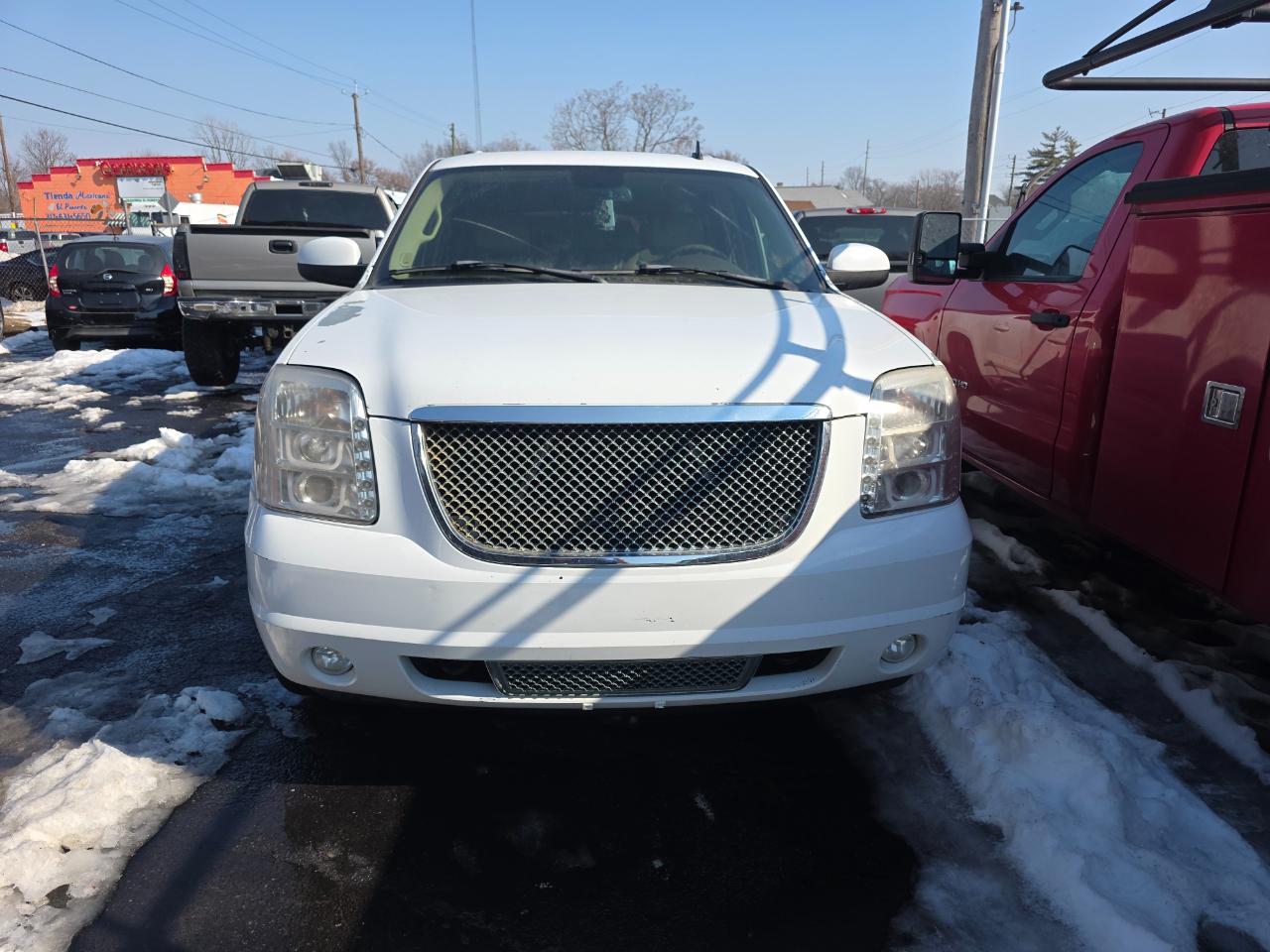 GMC Yukon XL SLE 1/2 Ton 4WD 2007