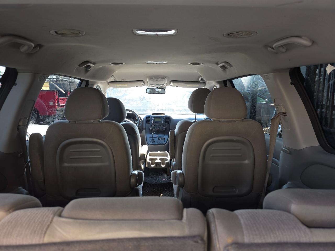 Kia Sedona LX LWB 2012