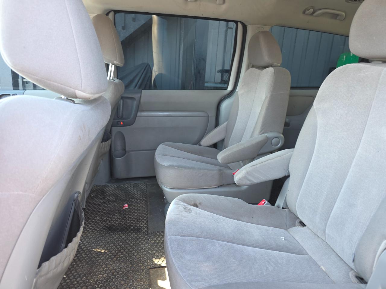 Kia Sedona LX LWB 2012