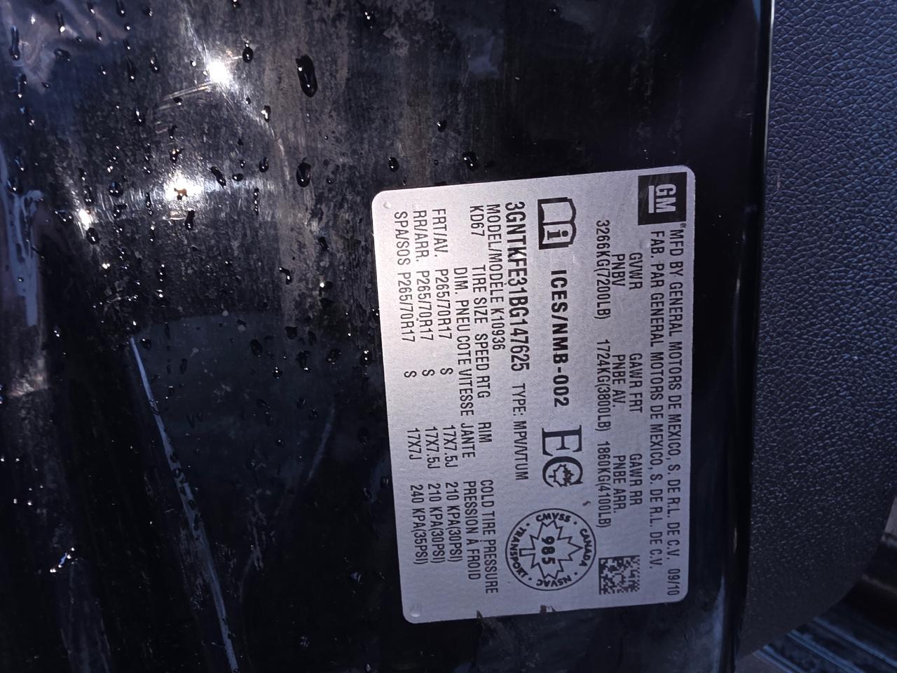 Chevrolet Avalanche LT 4WD 2011