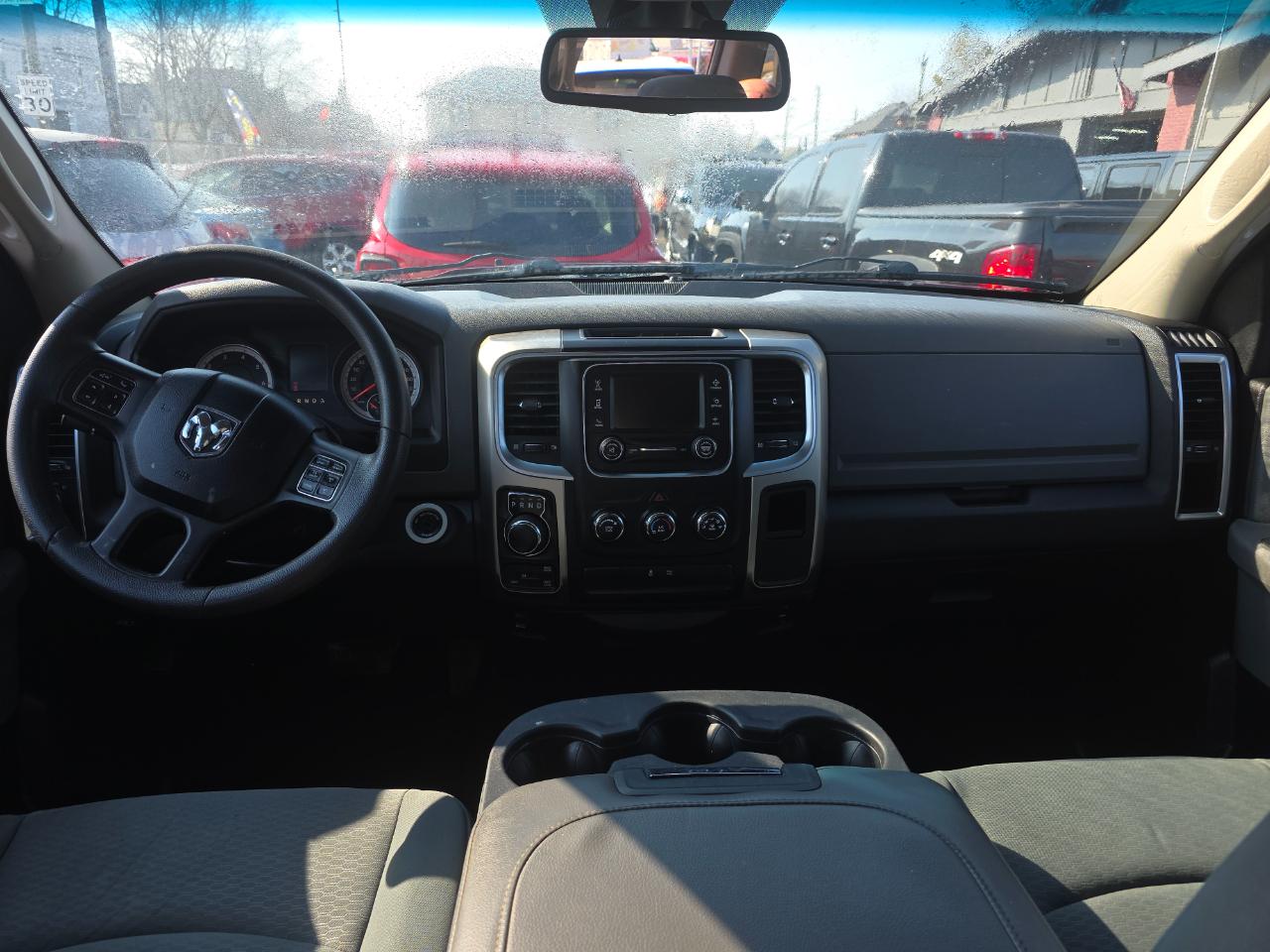 RAM 1500 SLT Crew Cab SWB 4WD 2013