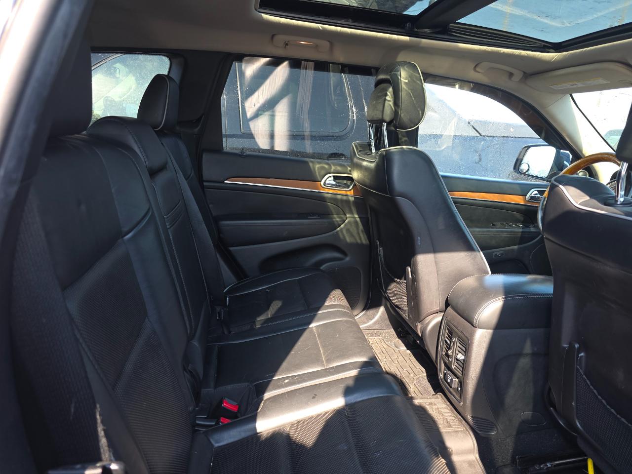 Jeep Grand Cherokee Overland 4WD 2012