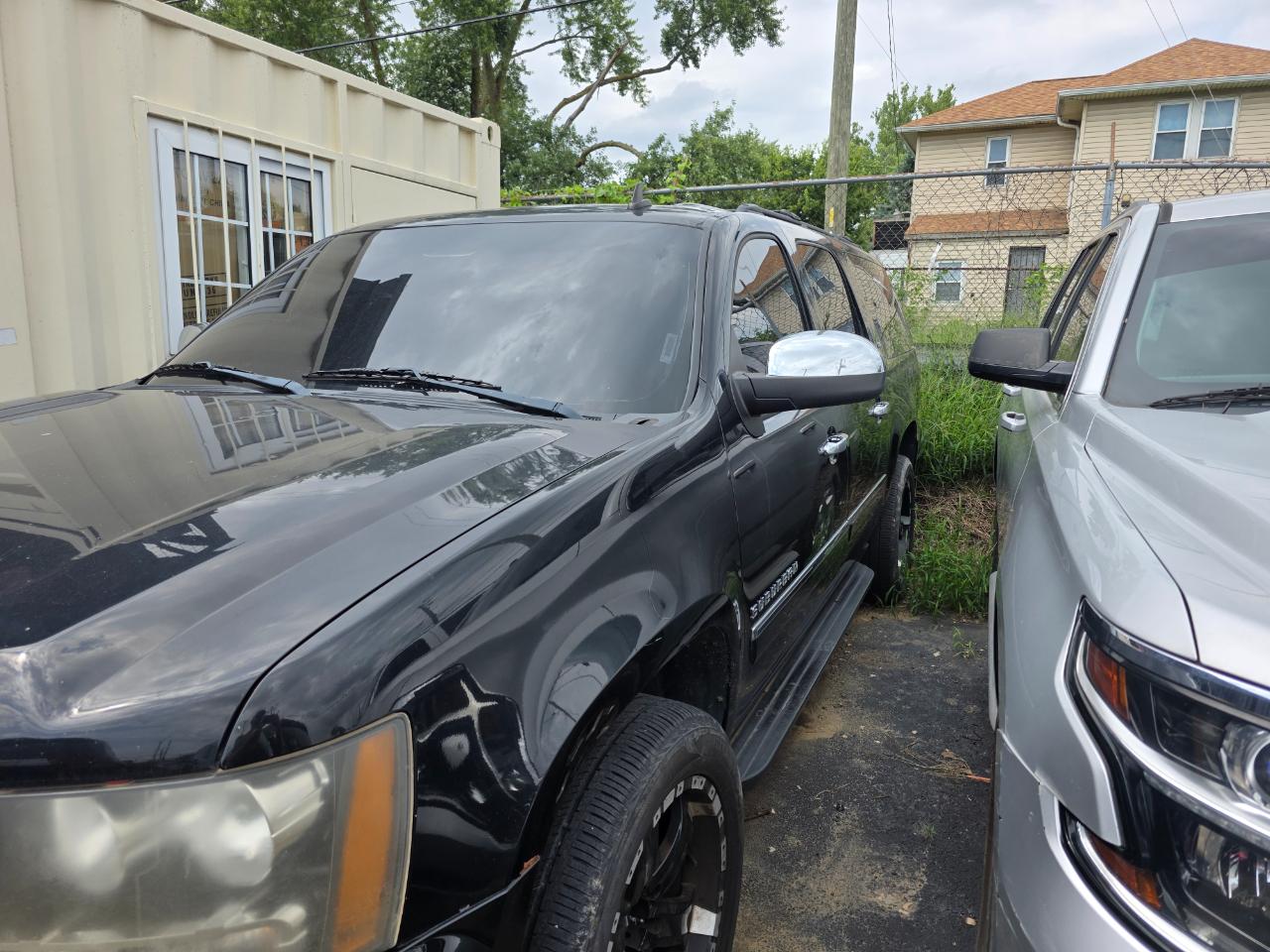 Chevrolet Suburban LTZ 1500 4WD 2010