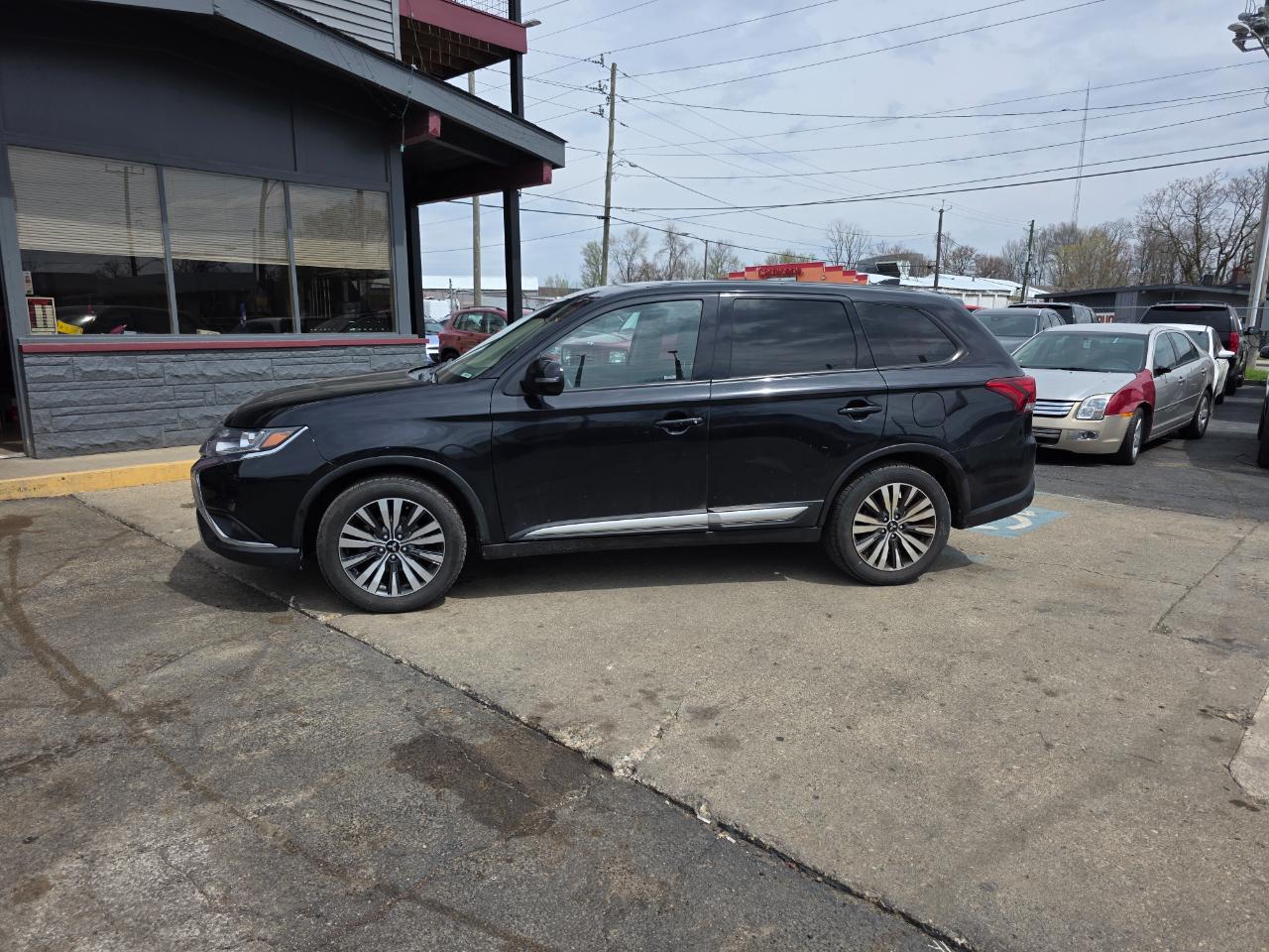 Mitsubishi Outlander SE 2WD 2020