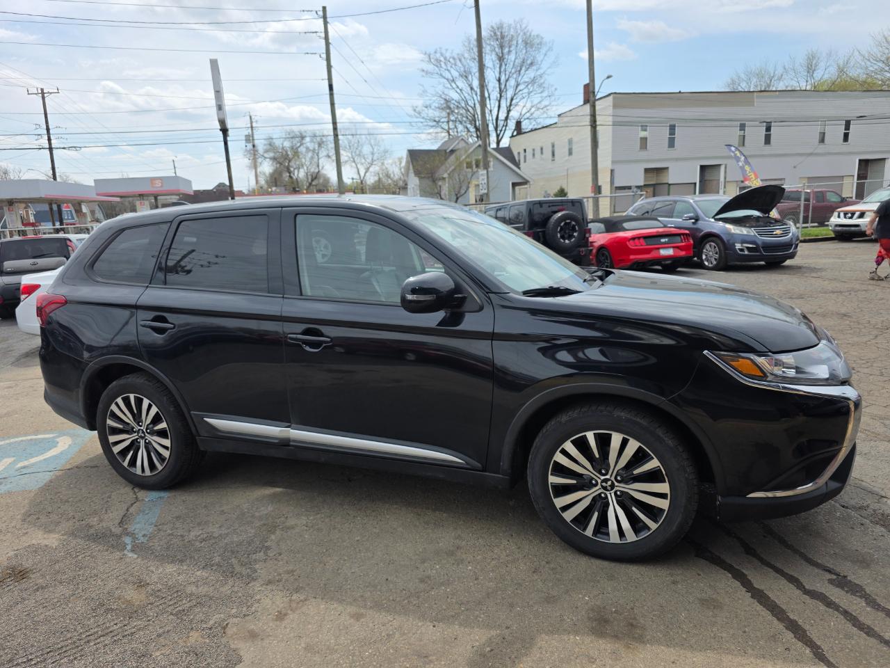 Mitsubishi Outlander SE 2WD 2020