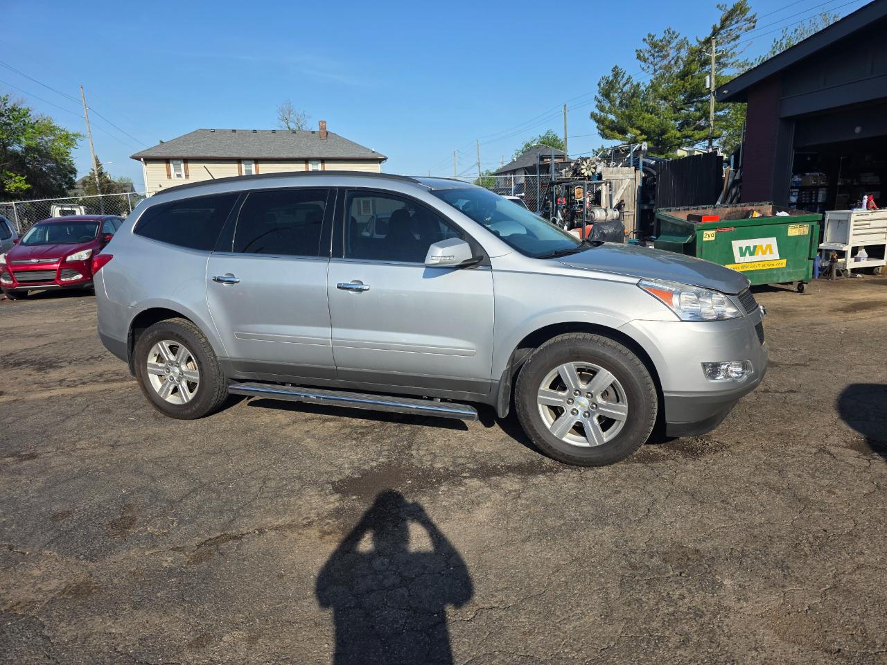 Chevrolet Traverse 2LT FWD 2012