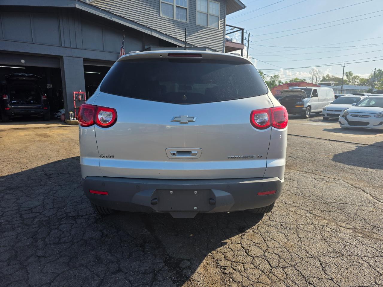 Chevrolet Traverse 2LT FWD 2012