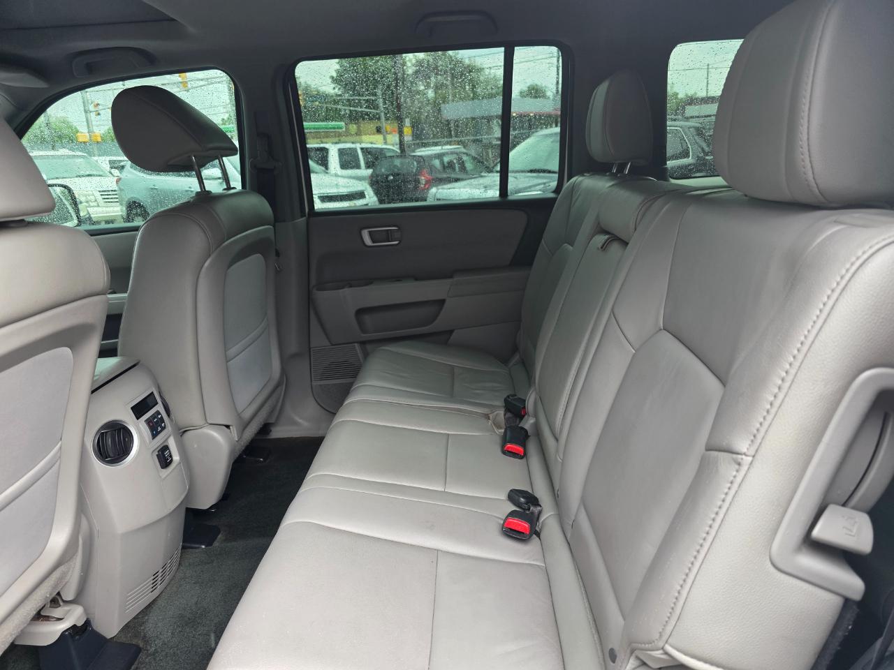 Honda Pilot EX-L 2WD 5-Spd AT with Navigation 2013