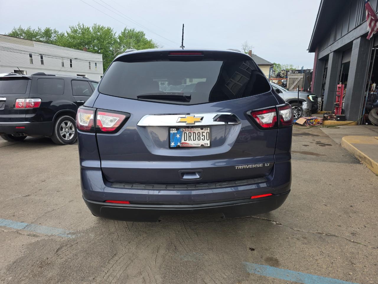 Chevrolet Traverse 1LT FWD 2014