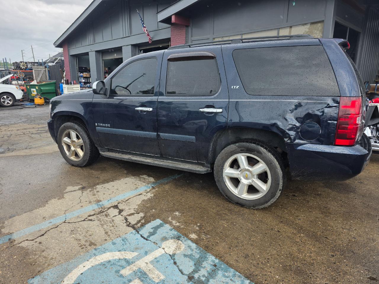 Chevrolet Tahoe LS 4WD 2007