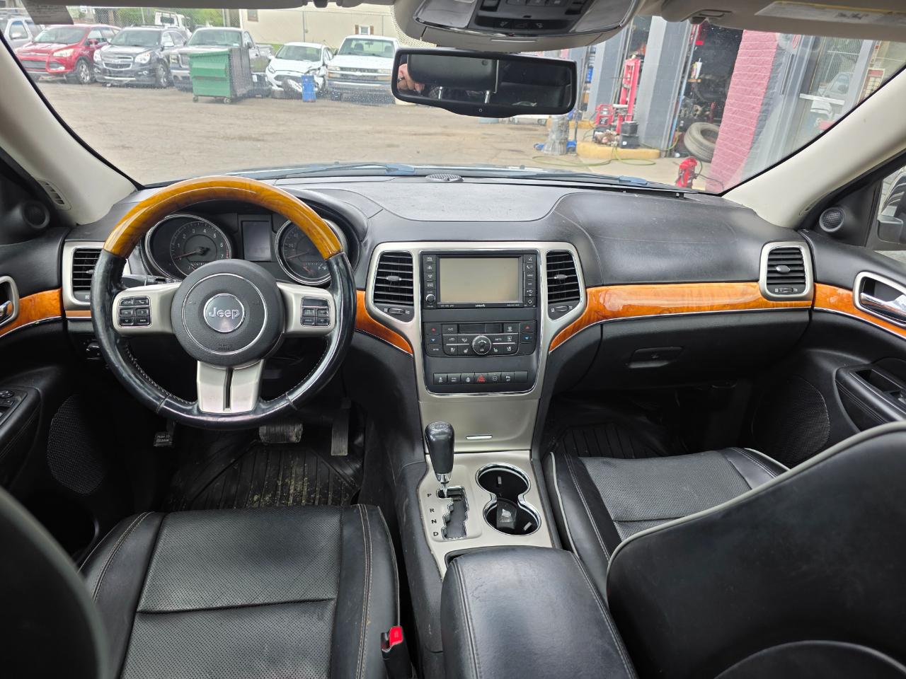 Jeep Grand Cherokee Overland 2WD 2011