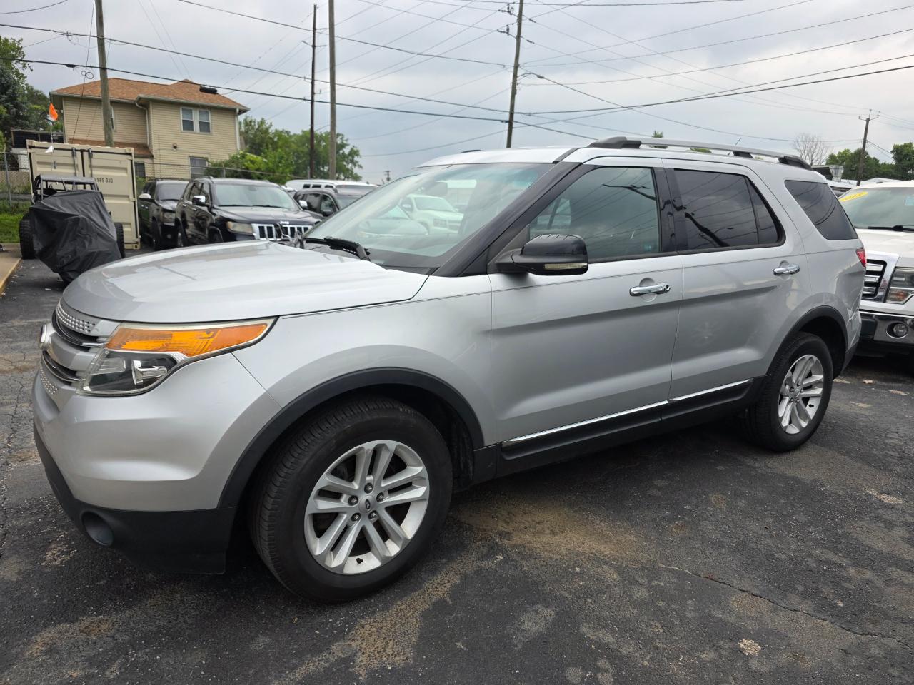 Ford Explorer XLT 4WD 2013