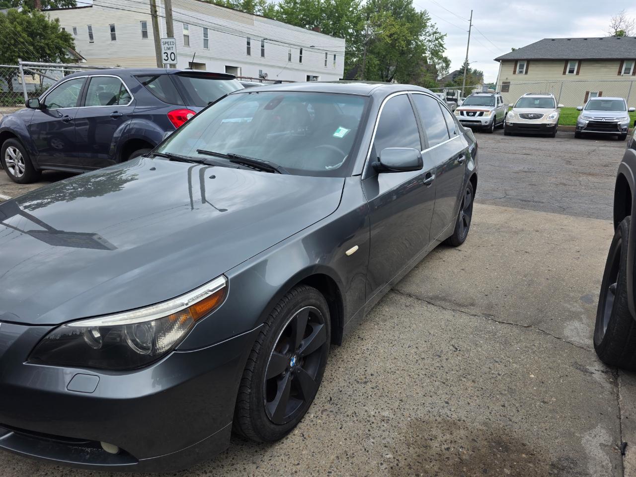 BMW 5-Series 525xi 2007