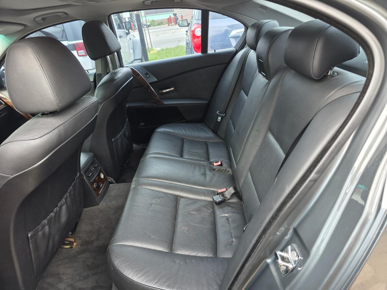 BMW 5-Series 525xi 2007