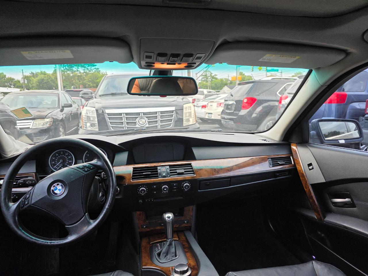 BMW 5-Series 525xi 2007