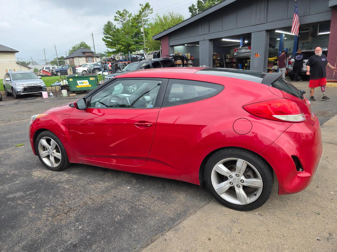 Hyundai Veloster Base 2013
