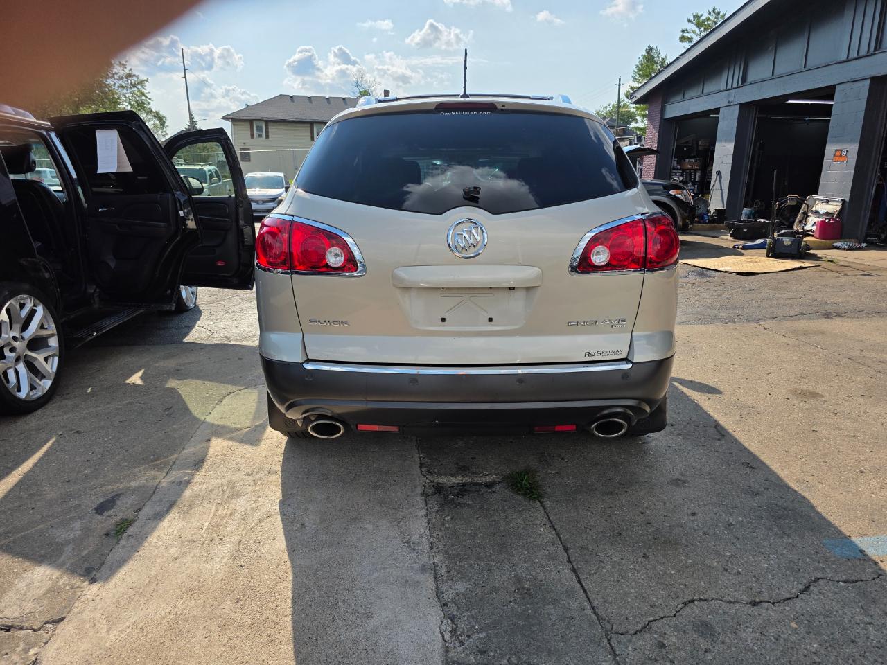 Buick Enclave Premium AWD 2012