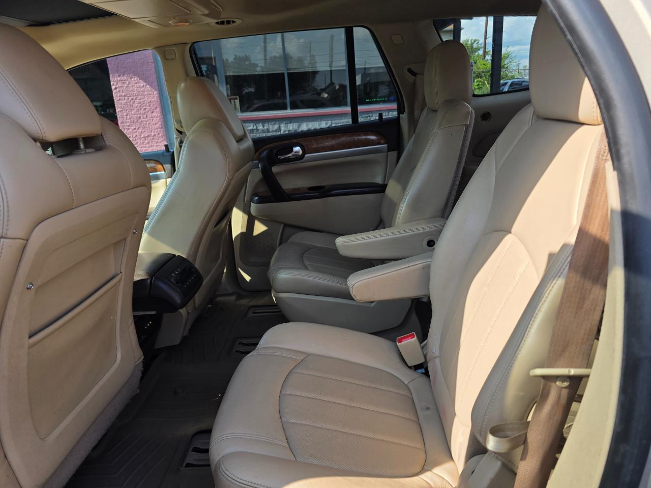Buick Enclave Premium AWD 2012