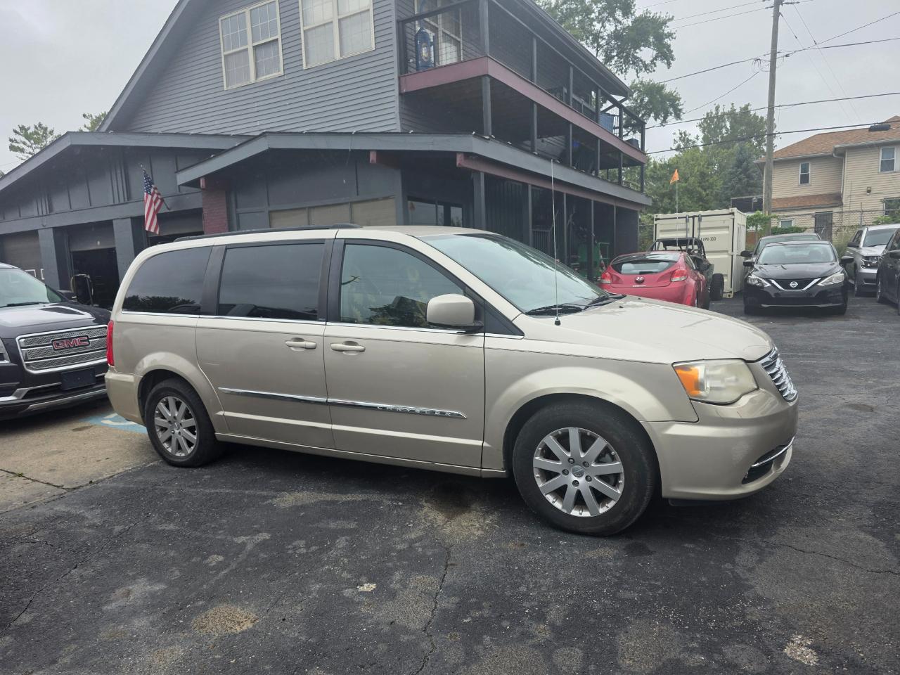 Chrysler Town & Country Touring 2012