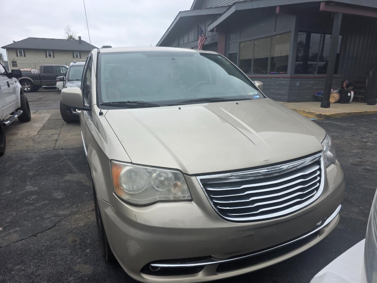 Chrysler Town & Country Touring 2012