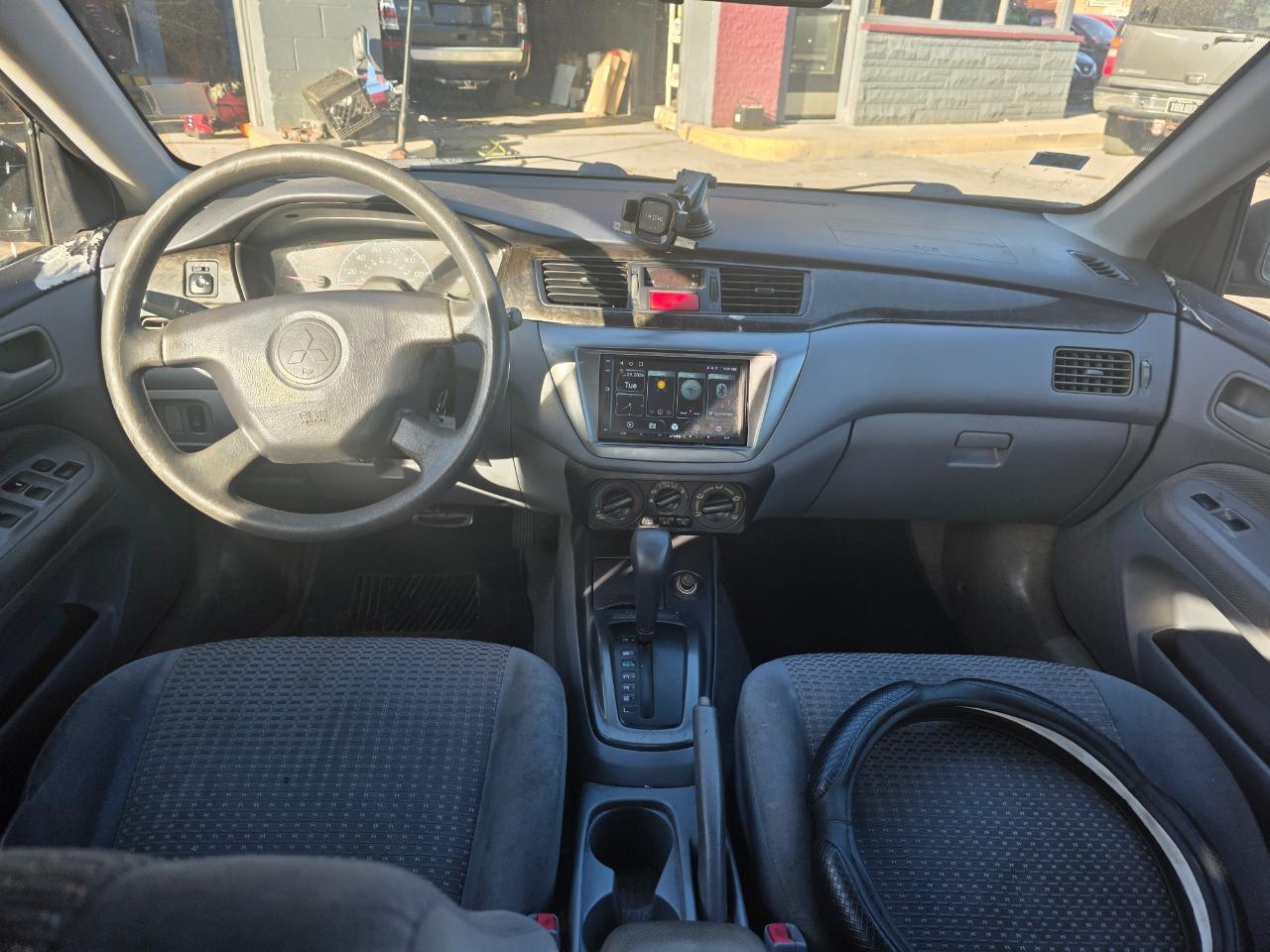 Mitsubishi Lancer ES 2002