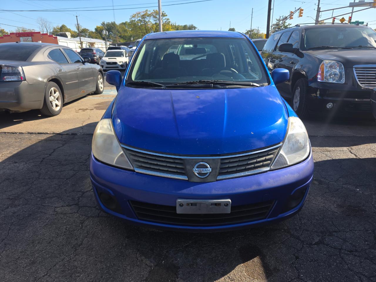 Nissan Versa 1.8 S Hatchback 2009