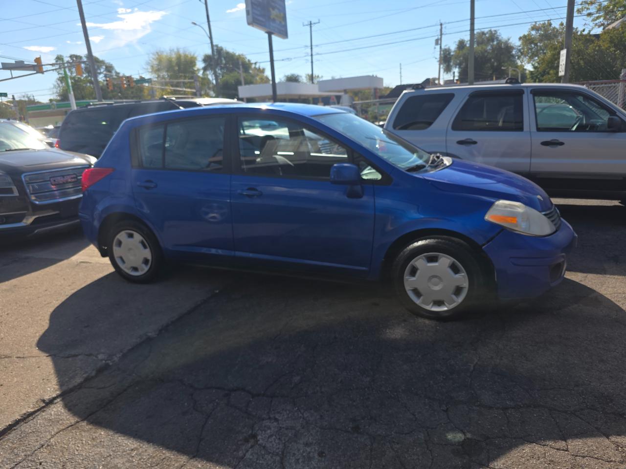Nissan Versa 1.8 S Hatchback 2009
