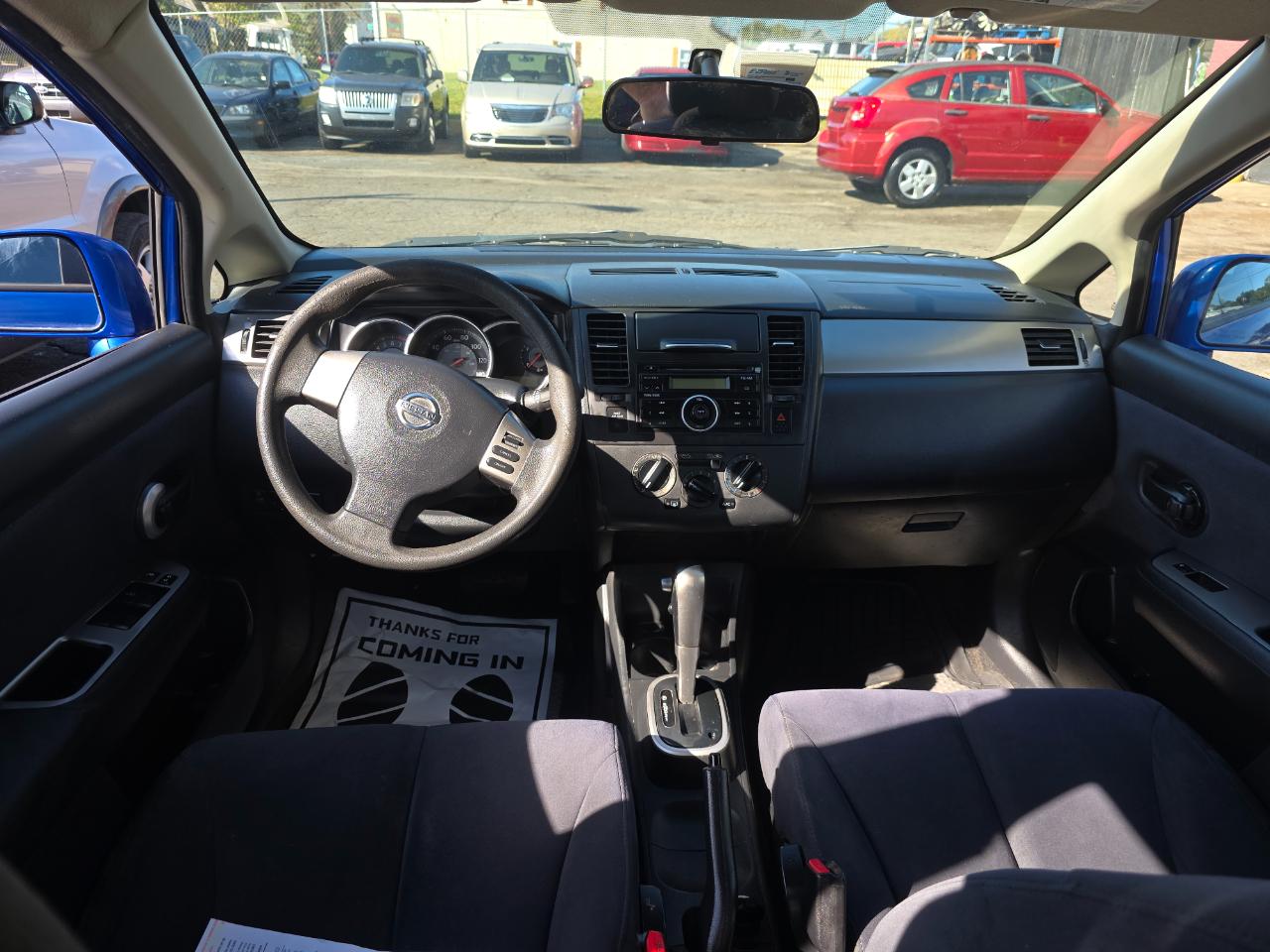 Nissan Versa 1.8 S Hatchback 2009