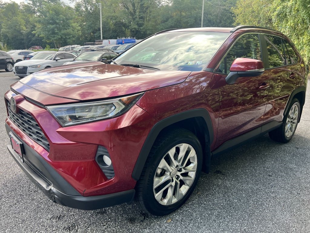 2019 Toyota RAV4 XLE Premium