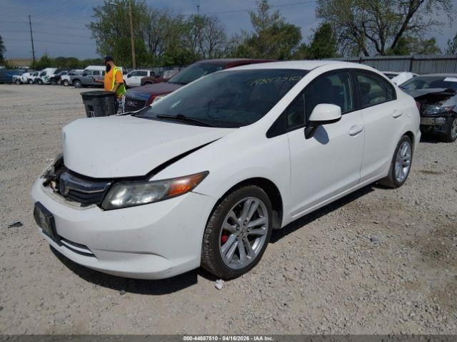 Honda Civic LX Sedan 5-Speed AT 2012