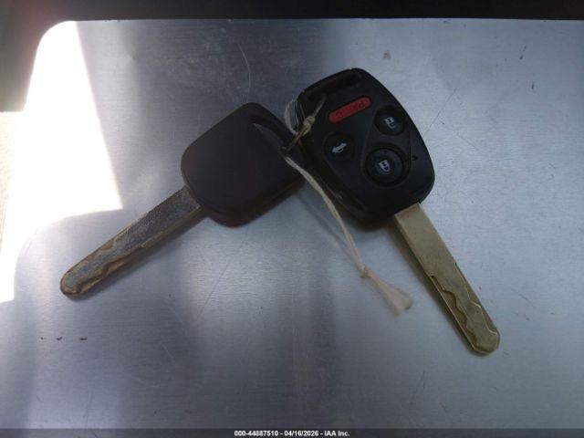 Honda Civic LX Sedan 5-Speed AT 2012