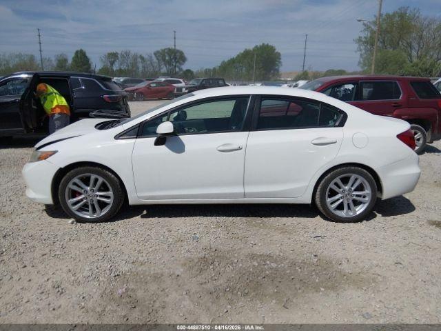 Honda Civic LX Sedan 5-Speed AT 2012