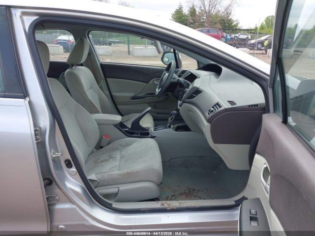 Honda Civic LX Sedan 5-Speed AT 2012