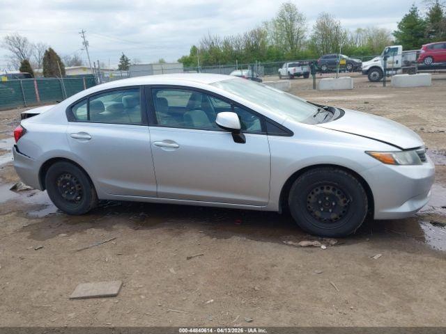 Honda Civic LX Sedan 5-Speed AT 2012