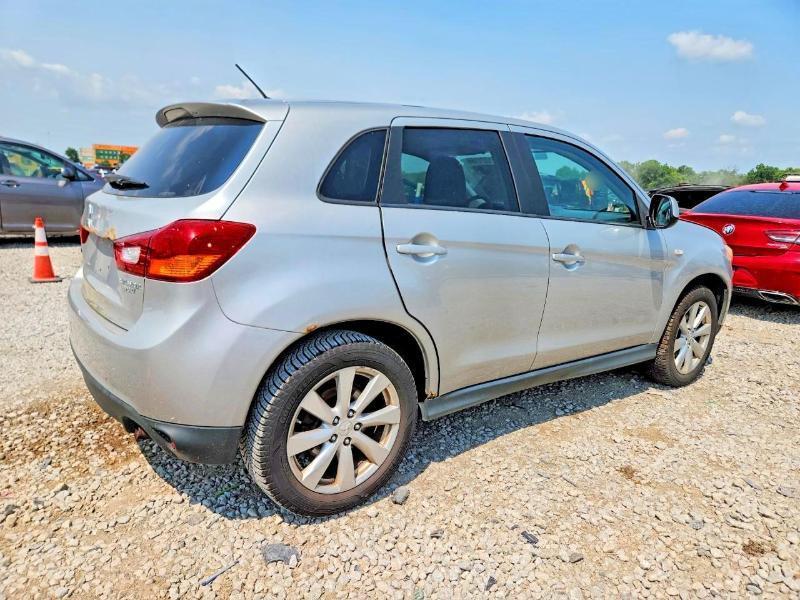 Mitsubishi Outlander Sport ES AWD 2013
