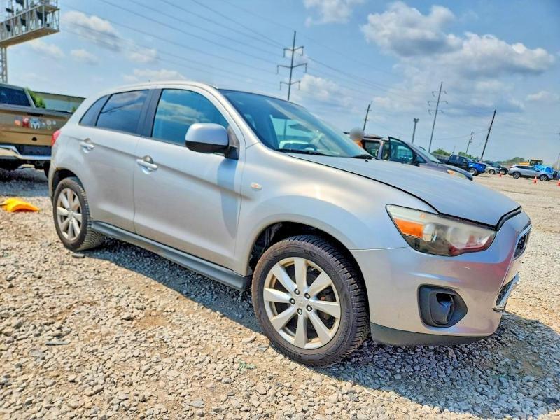 Mitsubishi Outlander Sport ES AWD 2013