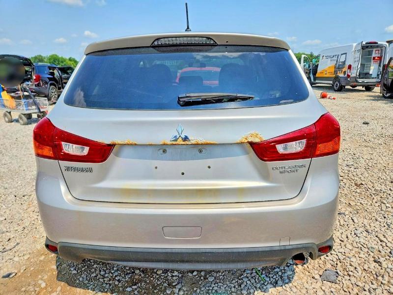 Mitsubishi Outlander Sport ES AWD 2013
