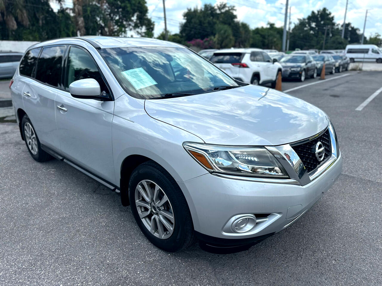 Nissan Pathfinder  2014