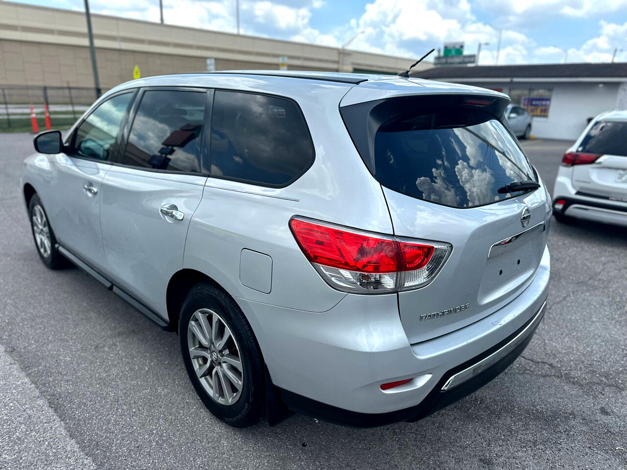 Nissan Pathfinder  2014