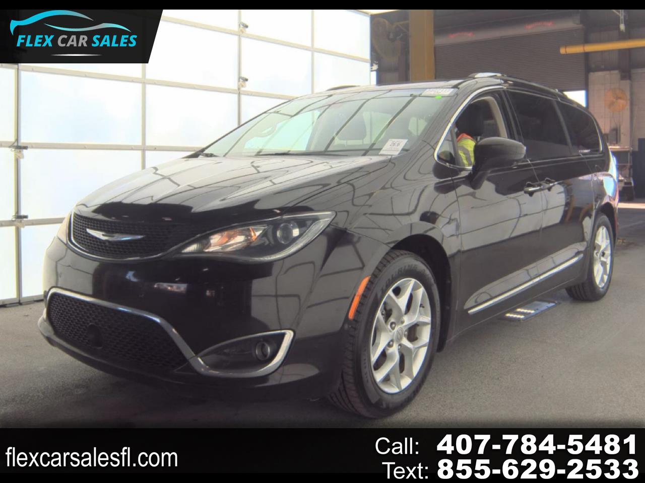 2017 Chrysler Pacifica Touring-L Plus