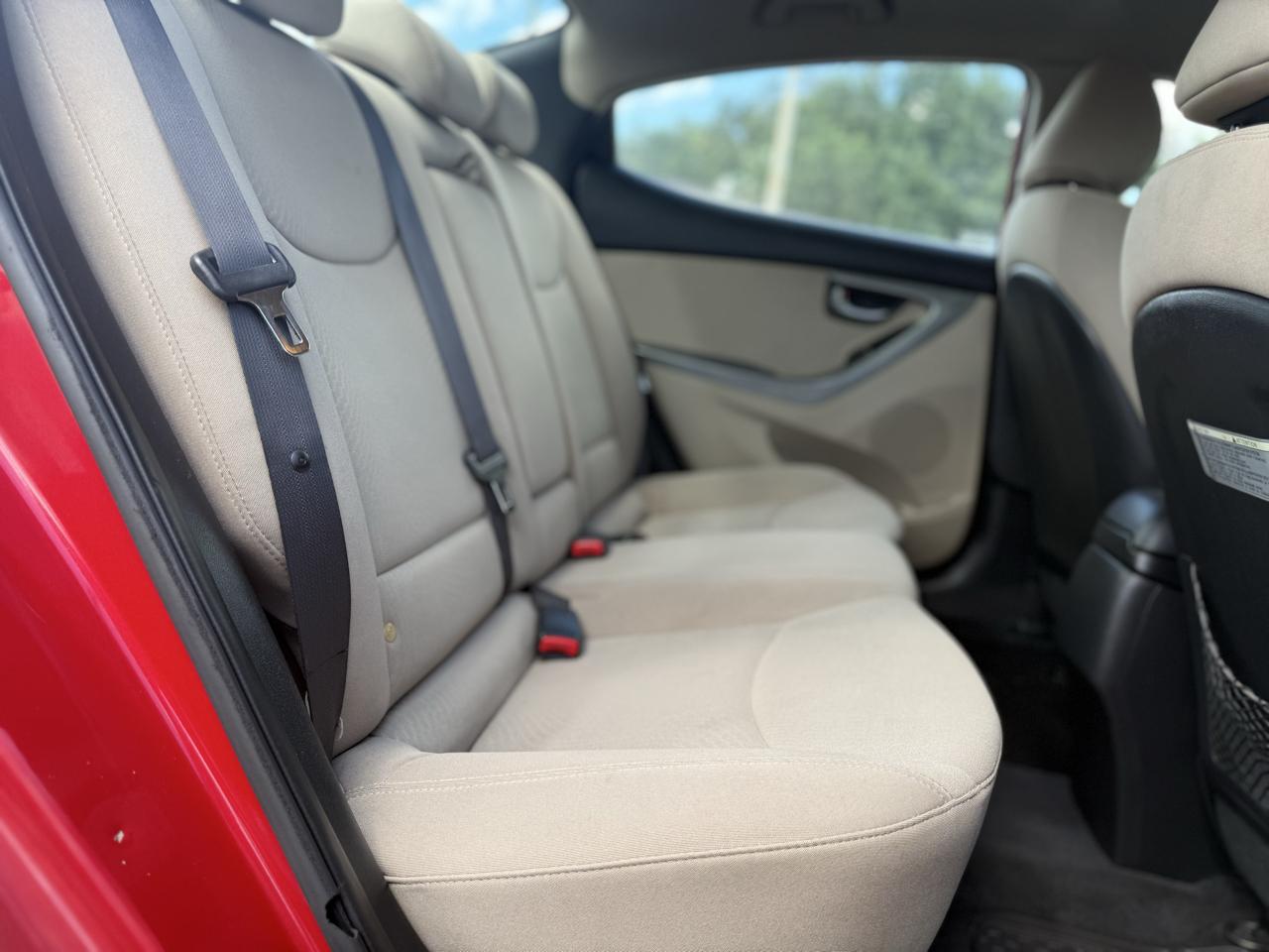 2016 Hyundai Elantra SE - Photo 16