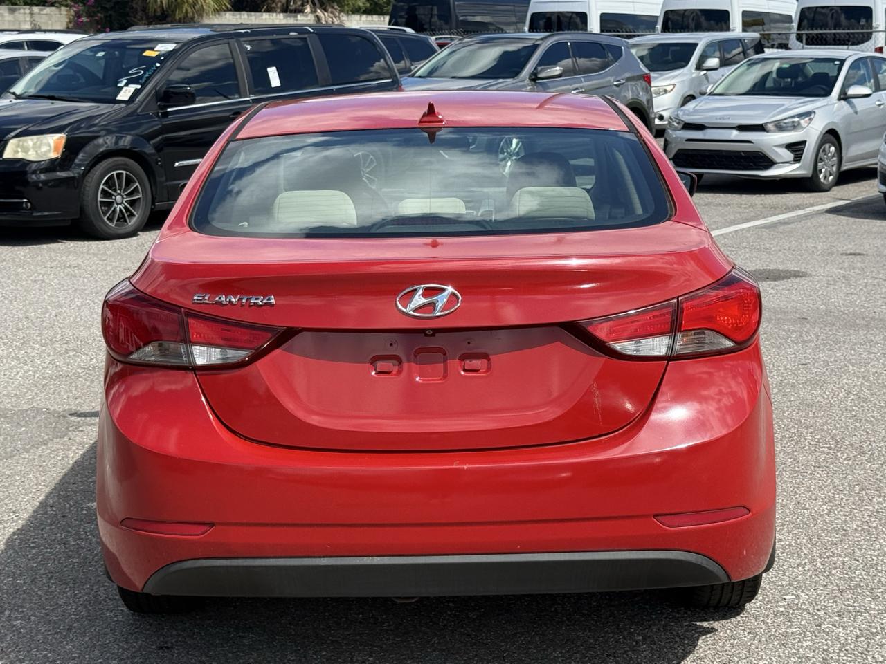 2016 Hyundai Elantra SE - Photo 24