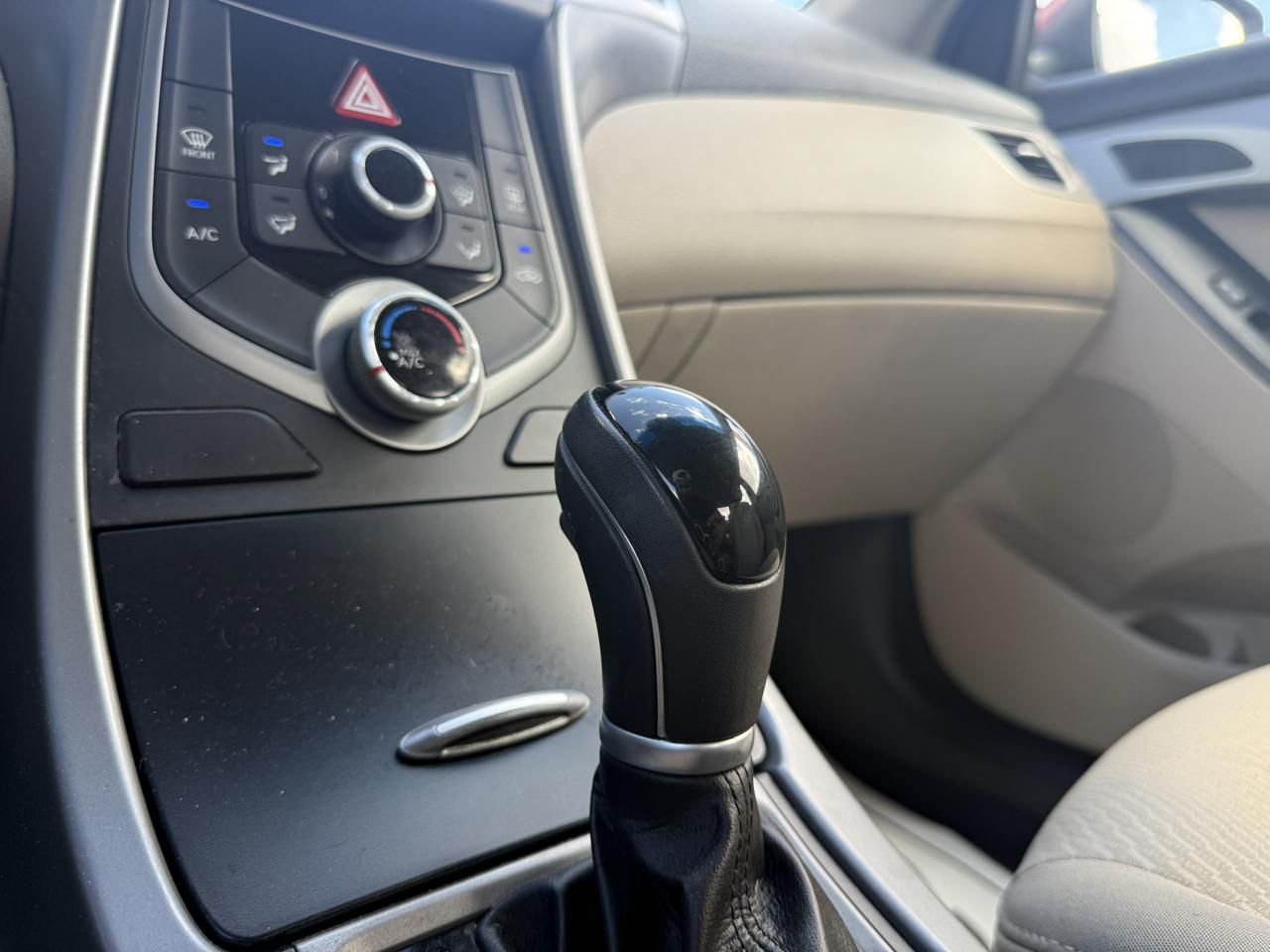 2016 Hyundai Elantra SE - Photo 33