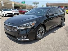 2017 Kia Cadenza 