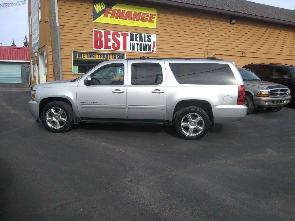 Chevrolet Suburban LS 1500 4WD 2011