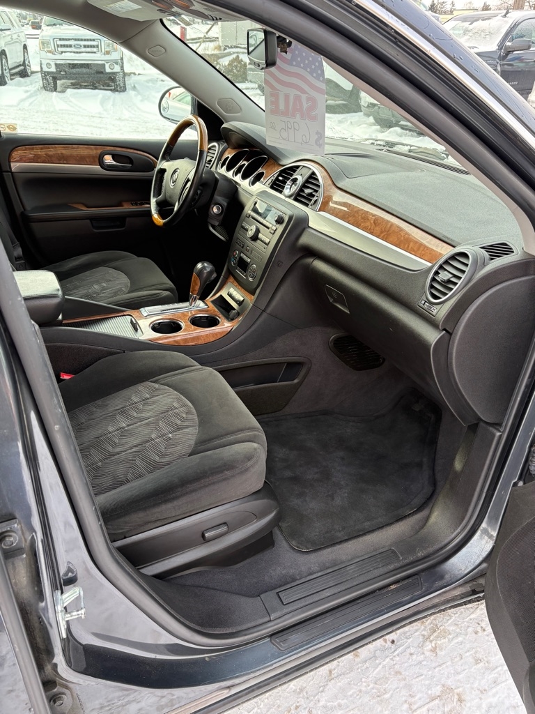 Buick Enclave Convenience AWD 2012