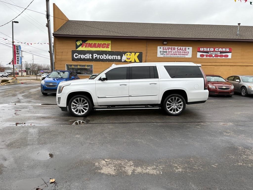 2018 Cadillac Escalade ESV Premium 4WD