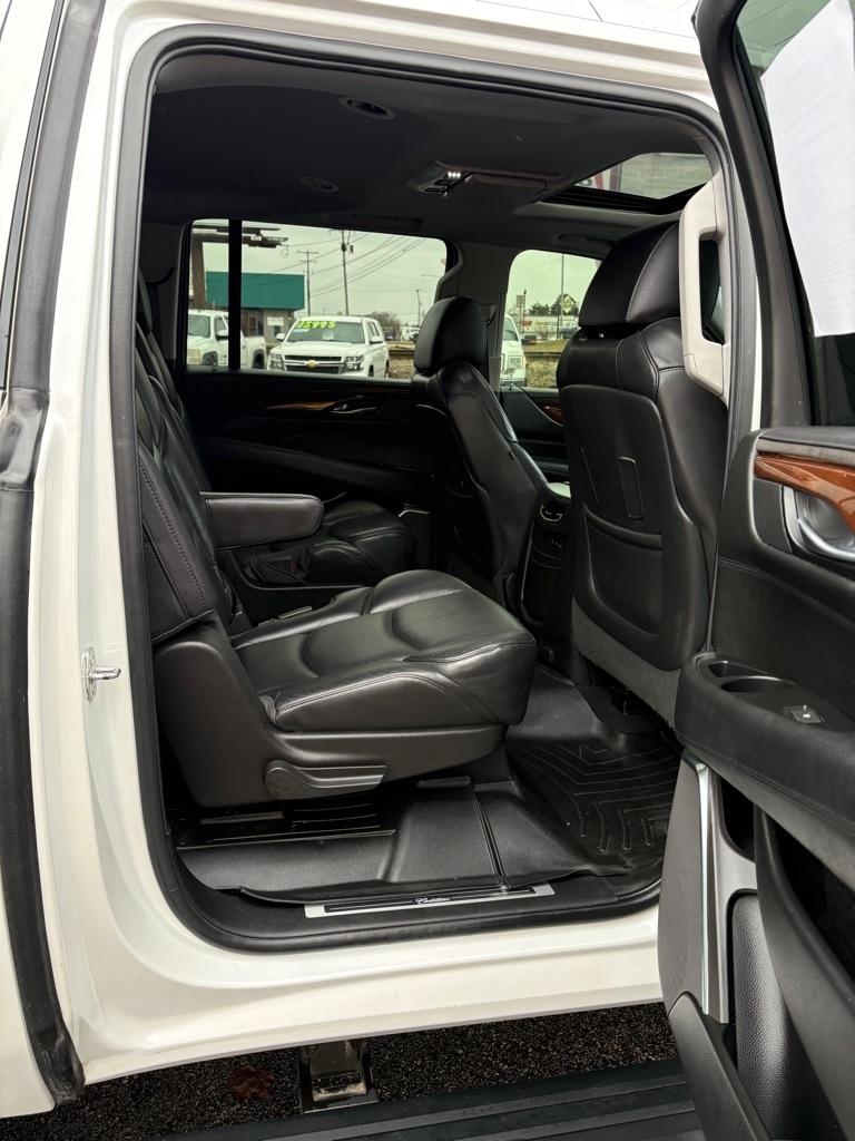 Cadillac Escalade ESV Premium 4WD 2018