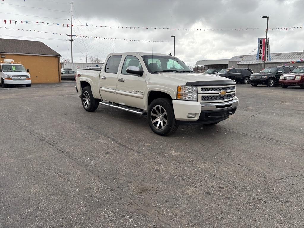 Chevrolet Silverado 1500 LTZ Crew Cab 4WD 2013