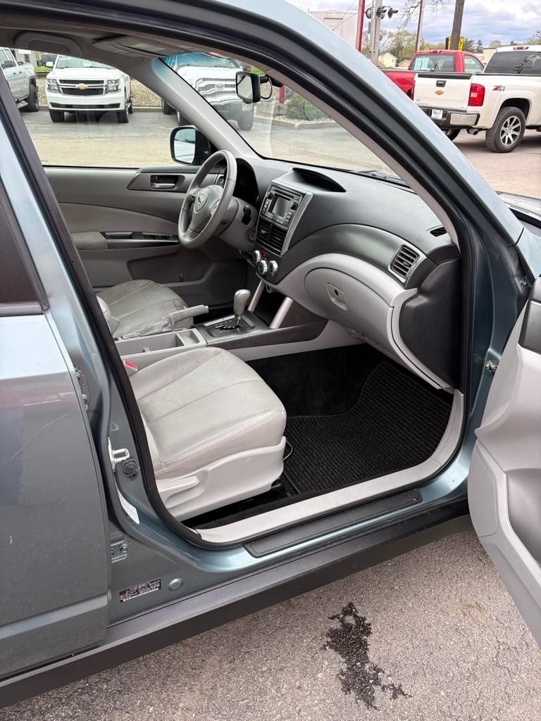 Subaru Forester 2.5X Limited 2011